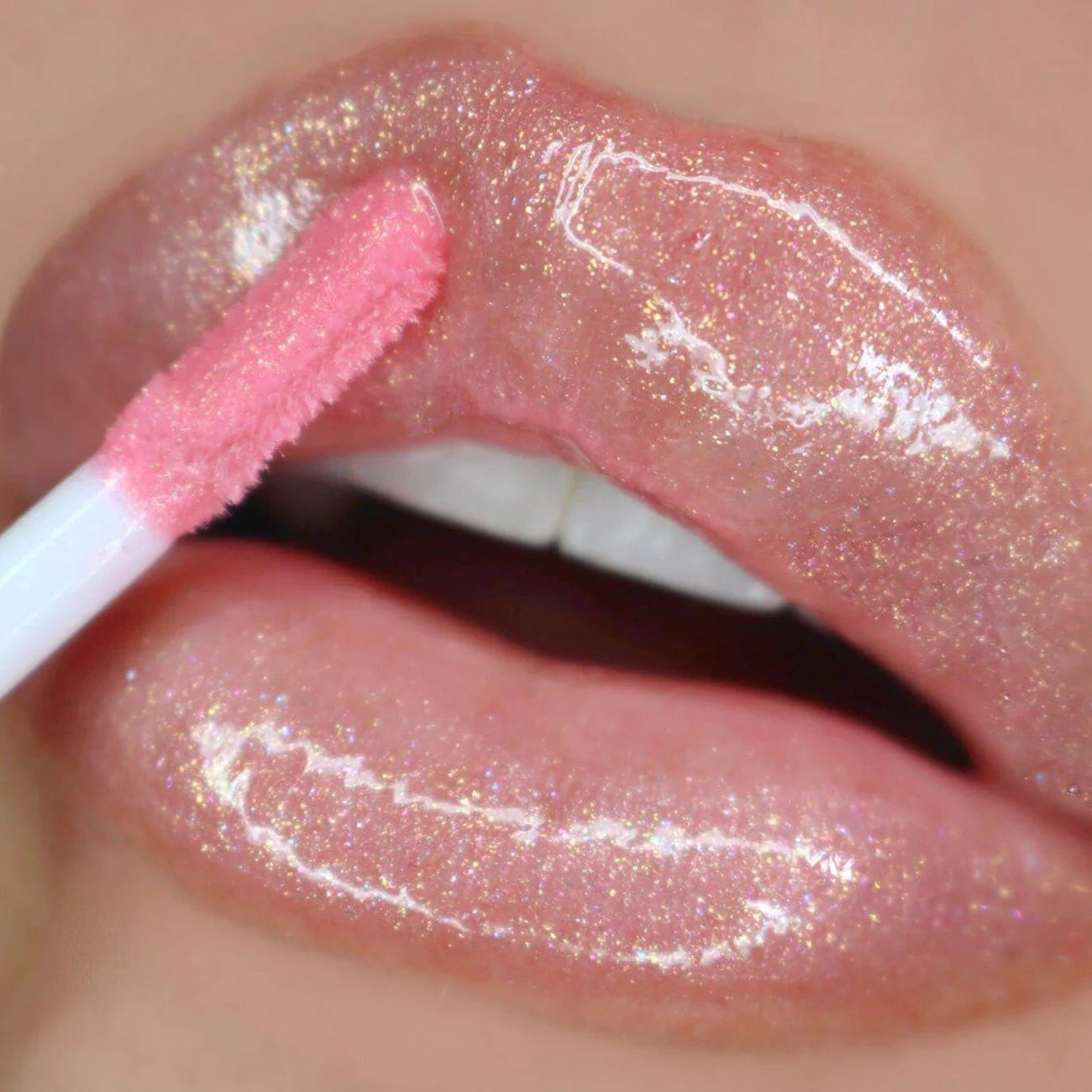 Ultra Dazzle Lipgloss - 18 color